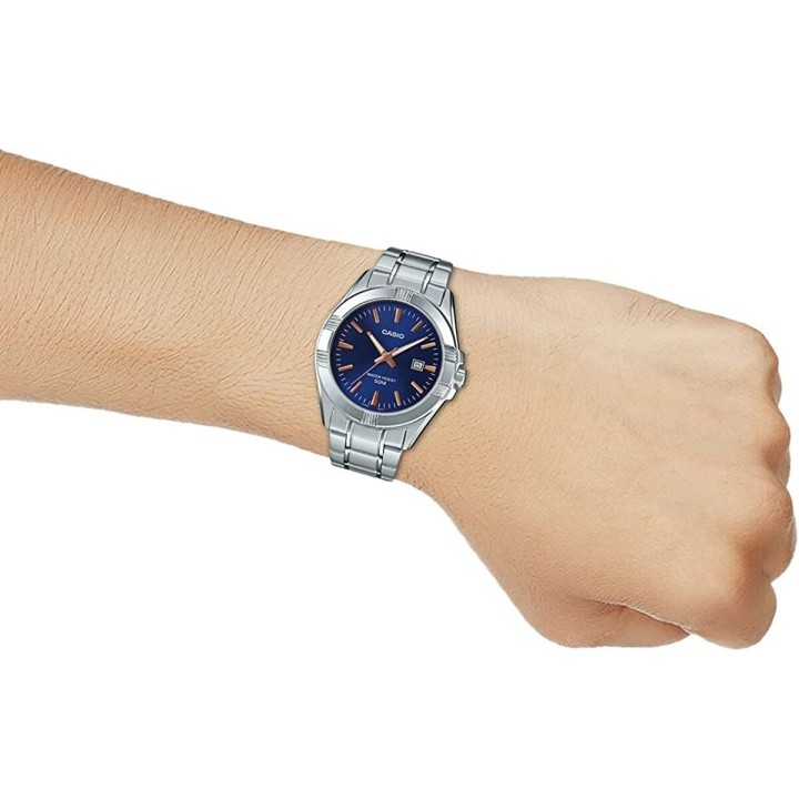 Herrenuhr Casio Blau Silberfarben (Ø 43,5 mm)