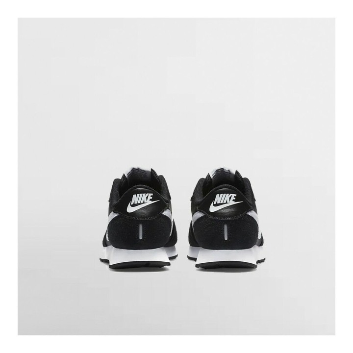 Sportssko til børn Nike MD VALIANT BG CN8558 002