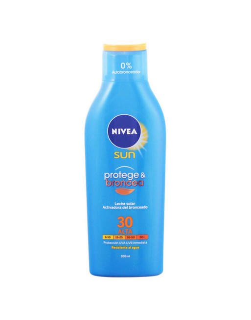 Lait solaire Protege & Broncea Nivea SPF 30 (200 ml) 30 (200 ml)