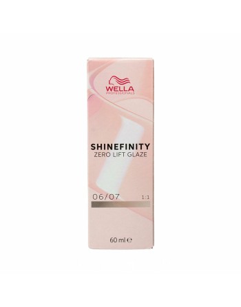 Permanent Colour Wella Shinefinity Nº 06/07 (60 ml)