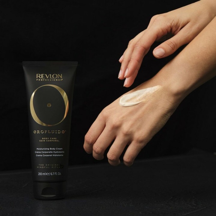 Fugtgivende bodylotion Revlon 7261041000 200 ml