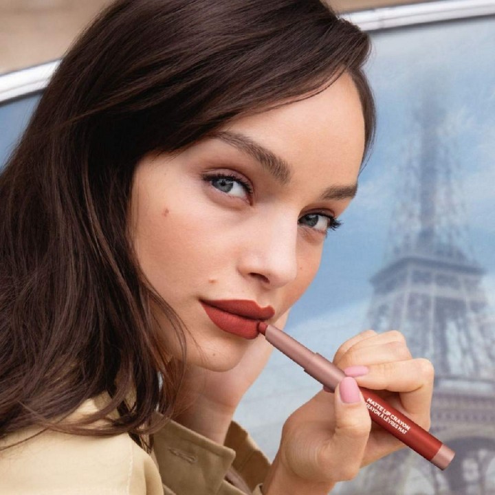 Læbestift L'Oreal Make Up Infaillible 106-mon cinnamon (2,5 g)