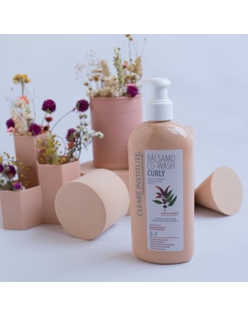 Fluido per Definire i Ricci Clearé Institute Wash Curly 300 ml