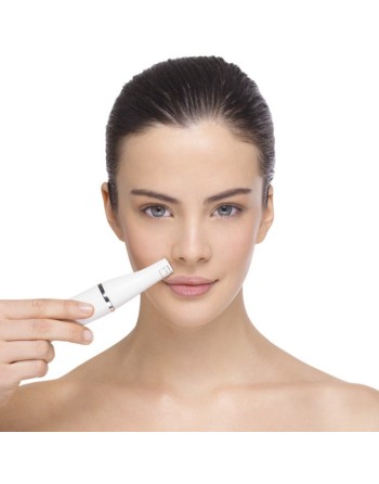 Electric Facial Cleanser/Hair Remover Braun Face 810