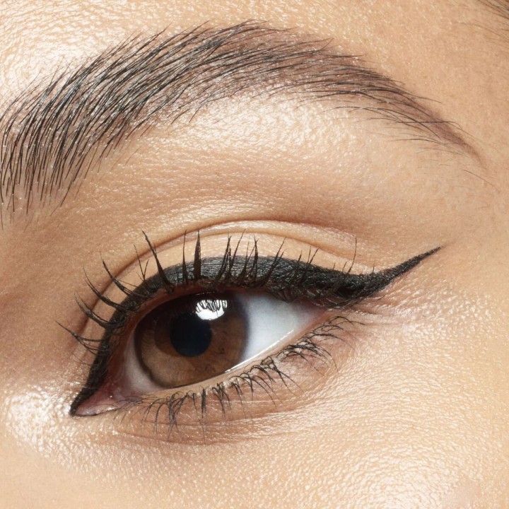 Eyebrow mascara Catrice Colour Fix Nº 020 Medium Brown 5 ml