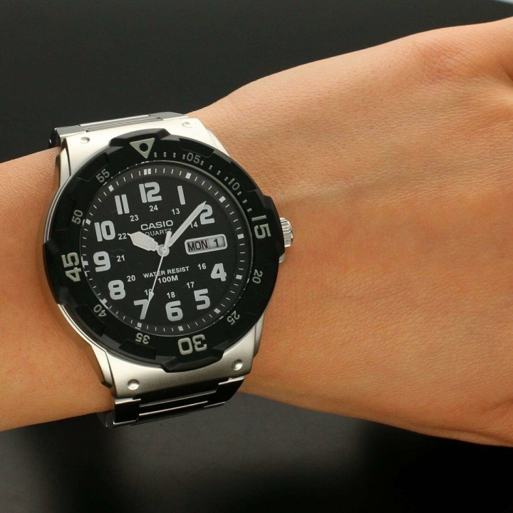 Herreur Casio MRW-200HD-1BVEF